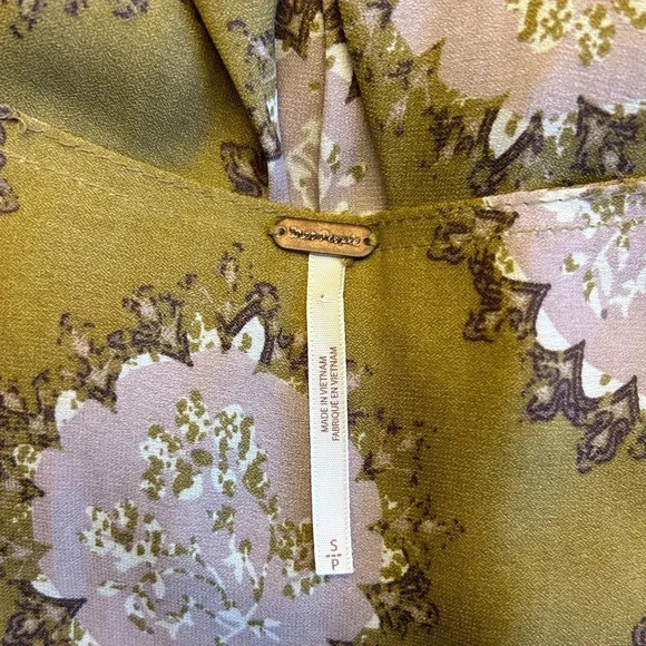 Free People Floral Cowling Around Top Draped Flowy Balloon Sleeve oversized - Picture 7 of 8